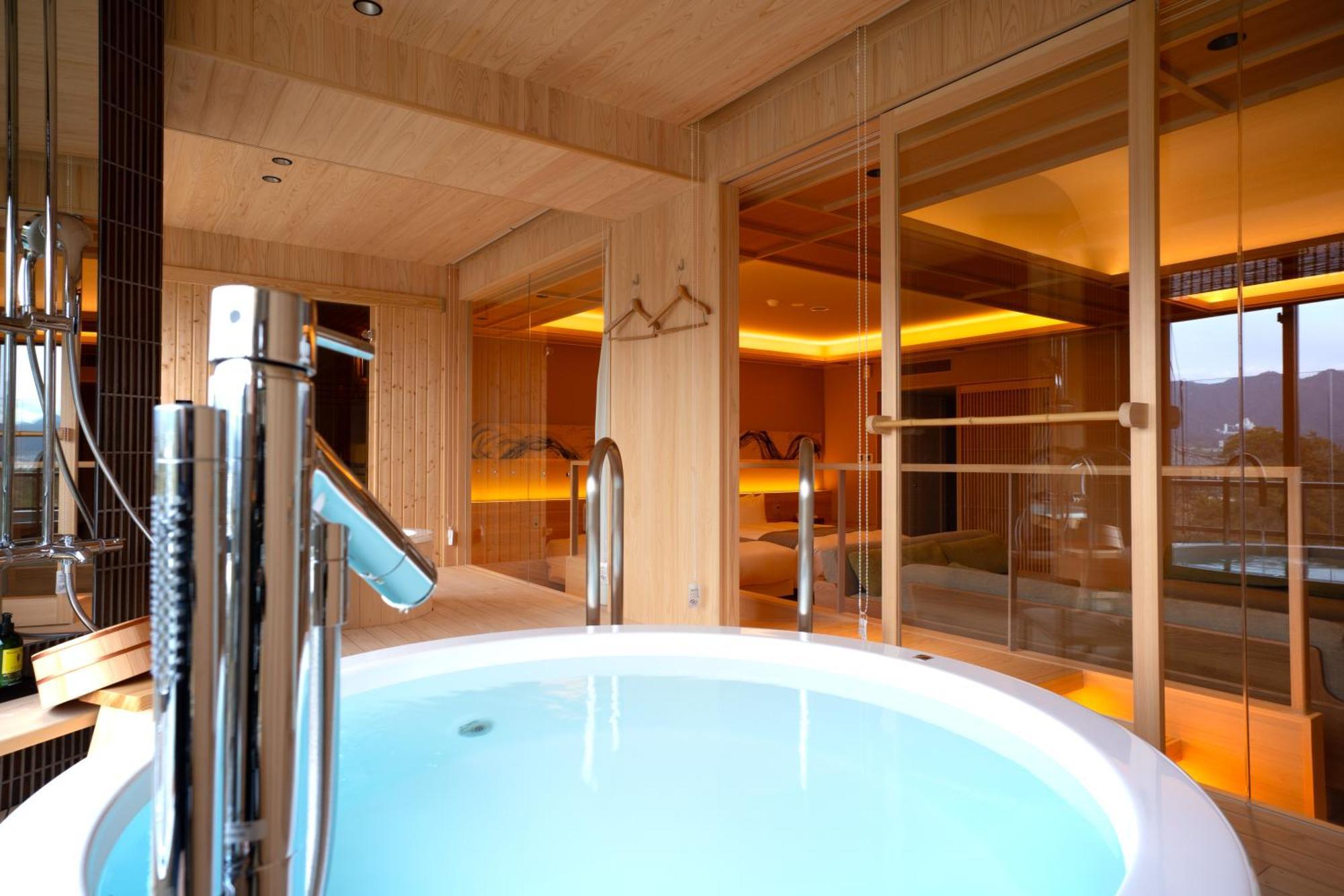 Miyajima Grand Hotel Arimoto Хацукаити Экстерьер фото