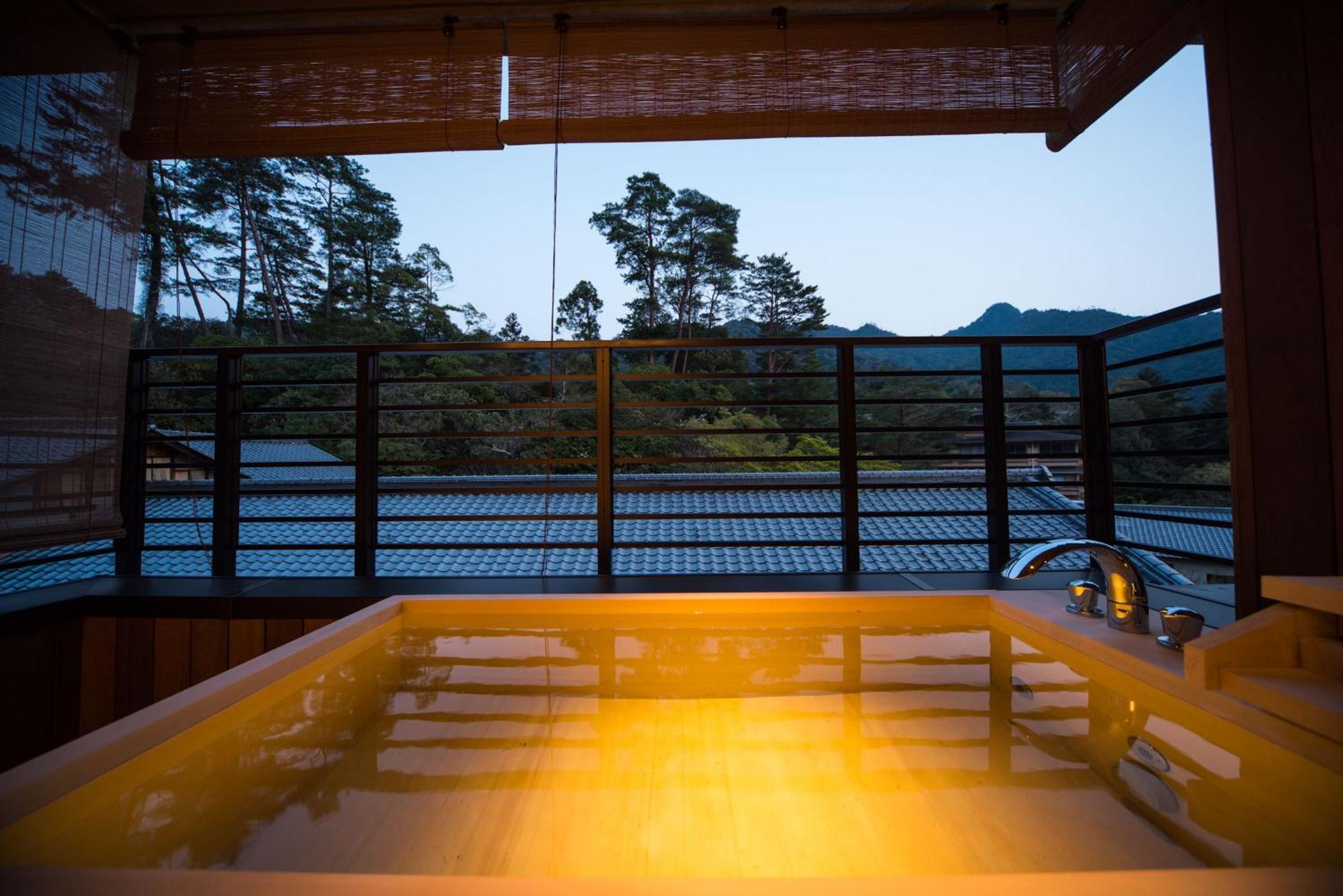 Miyajima Grand Hotel Arimoto Хацукаити Экстерьер фото